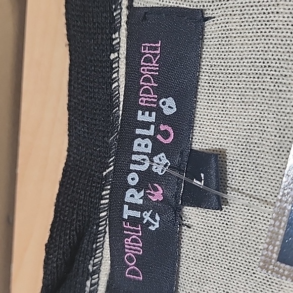 Skull button down by Double Trouble Apparel - Picture 6 of 8